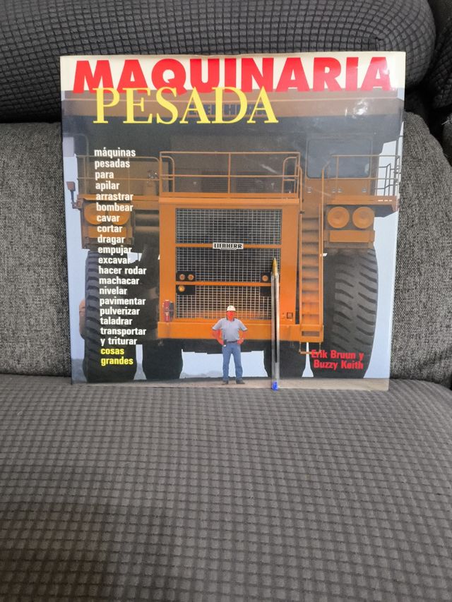 Maquinaria Pesada (Spanish Edition)