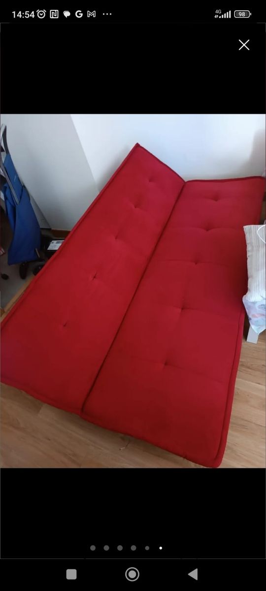 Sofá cama color rojo