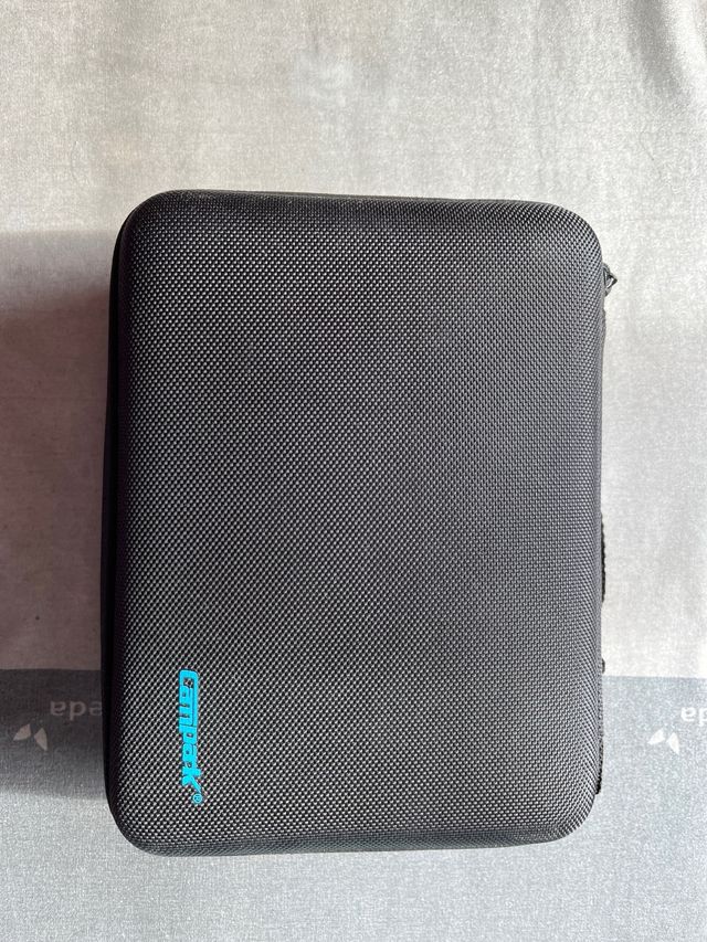 Go Pro con accesorios