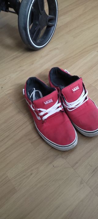 Vans rojas 42