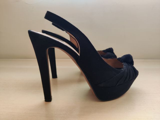 Tacones Stradivarius talla 38