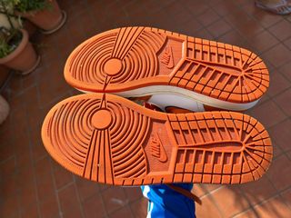 Nike Air Jordan Arancio 