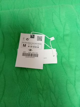 Conjunto jersey y falda color verde