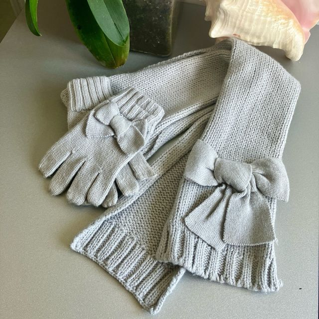 Bufanda y guantes con lazo Niña