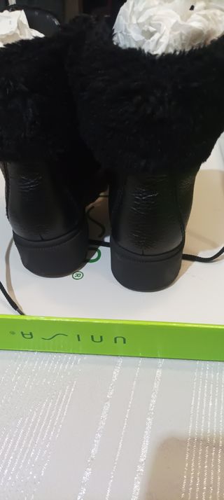 Botines de piel unisa