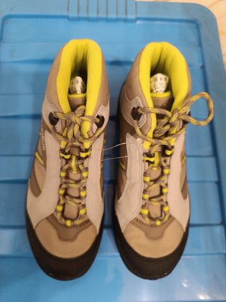 Botas trekking nuevas