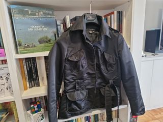 Cazadora zara negra talla m