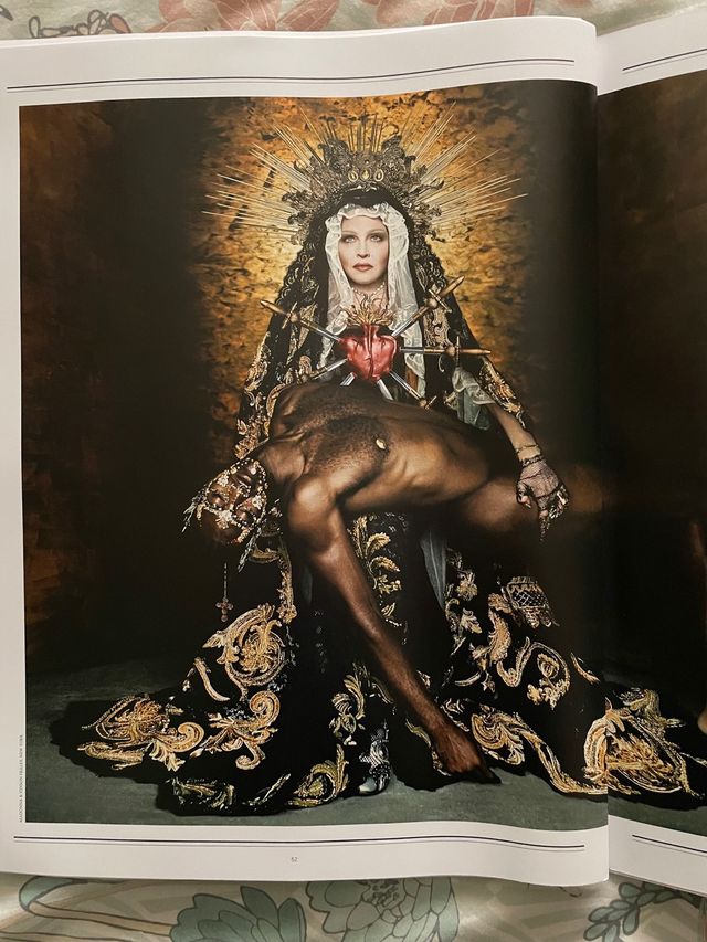 MadonnA catálogo LUIGI IANGO UNVEILED expo