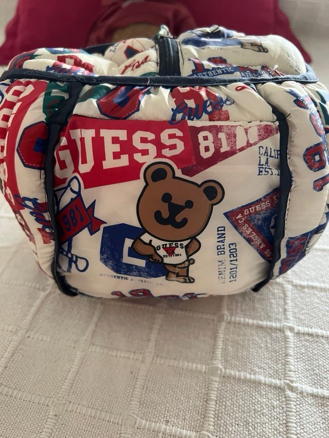 Chaqueton niño Guess talla 4