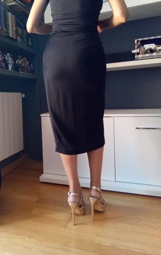 FALDA NEGRA IDEAL FIESTAS SIN ESTRENAR 
