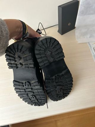 BOTAS LEVIS