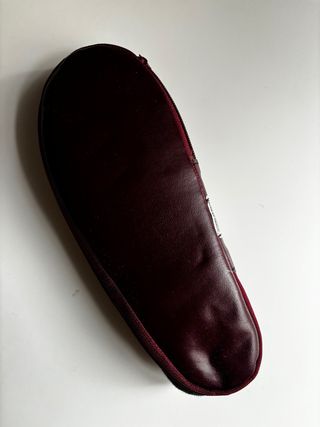 Zapatillas mujer granates de viaje con funda