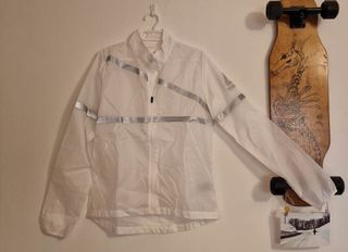 Chaqueta cortavientos ligera de mujer