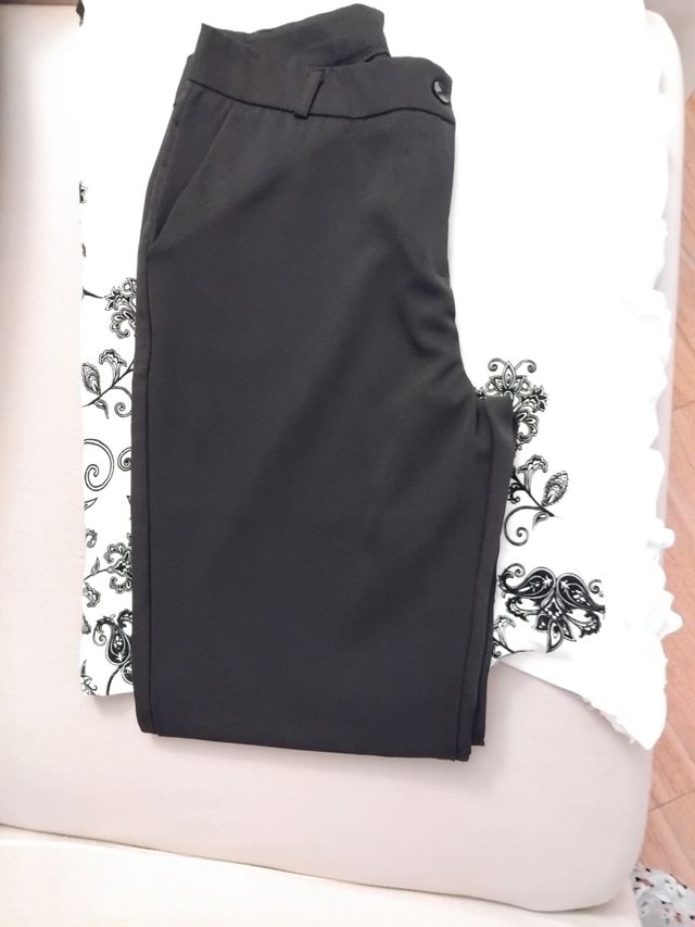 SET abito T-shirt e pantaloni