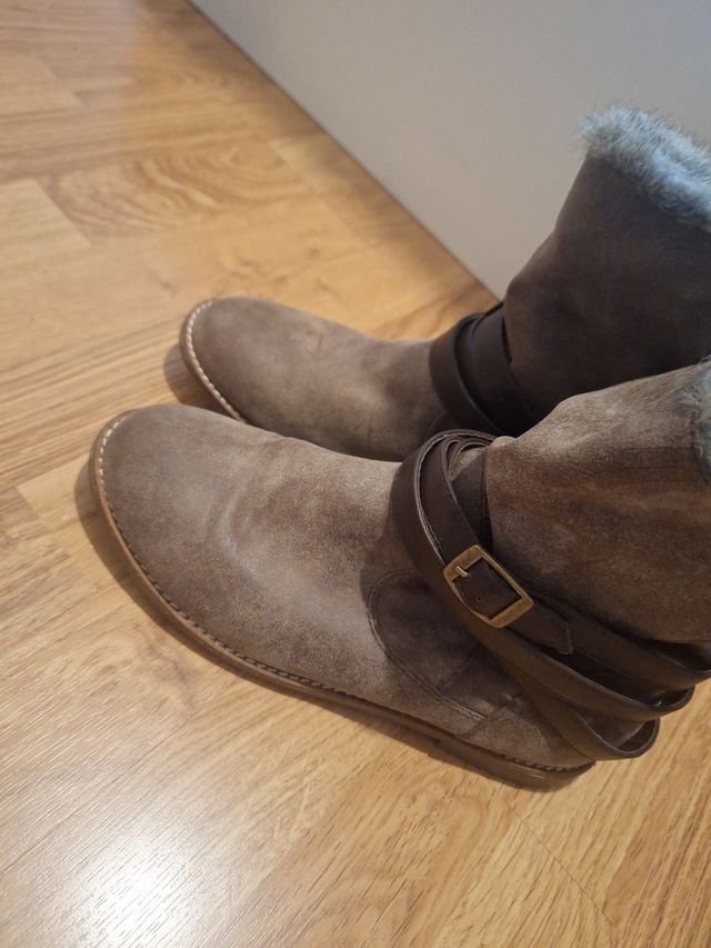 Botín marrón pelo por dentro