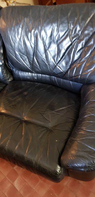 Sofá en piel tres plazas GRANFORT