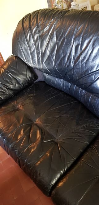 Sofá en piel tres plazas GRANFORT