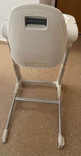 Seggiolone e pannolini Zuma Inglesina