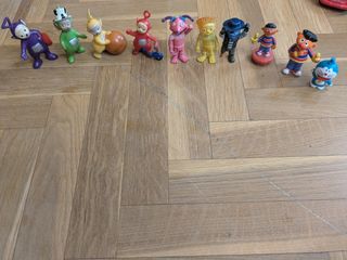 Figuras varias de películas y series