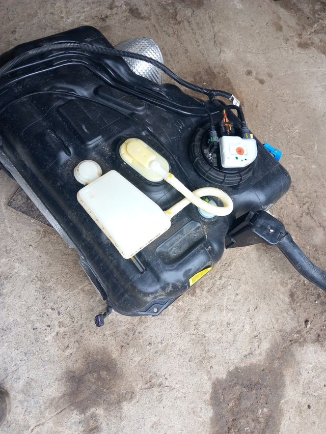 Deposito gasoil citroen berlingo