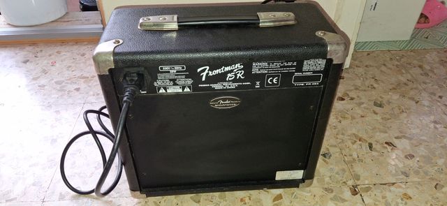 Amplificatore Frontman 15R