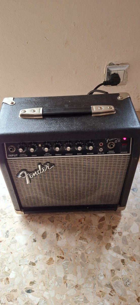 Amplificatore Frontman 15R