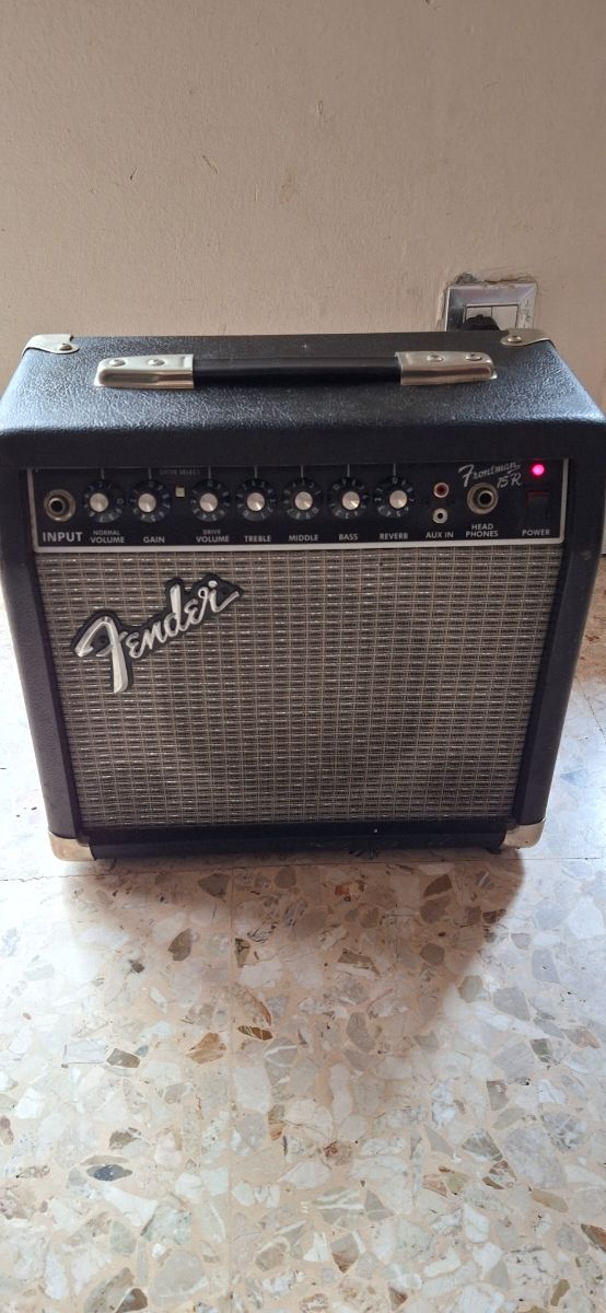 Amplificatore Frontman 15R