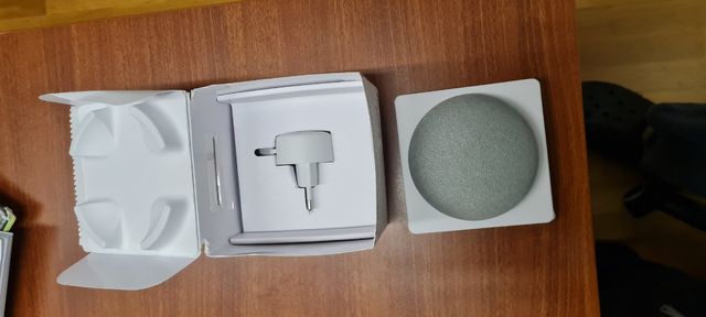 GOOGLE HOME MINI