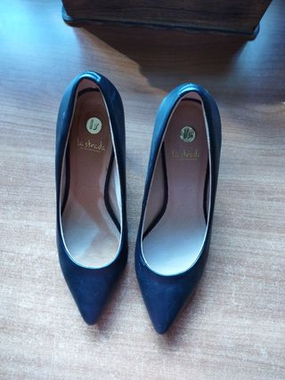 Tacones negros "la strada".