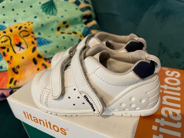 Zapatillas, bebé, niño