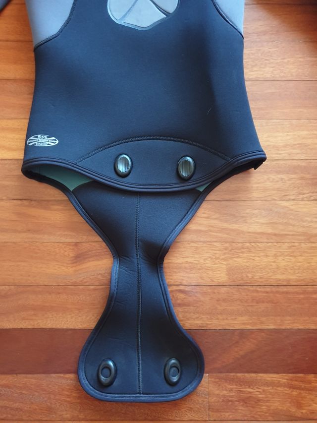 Traje de nepreno BEUCHAT 2/S