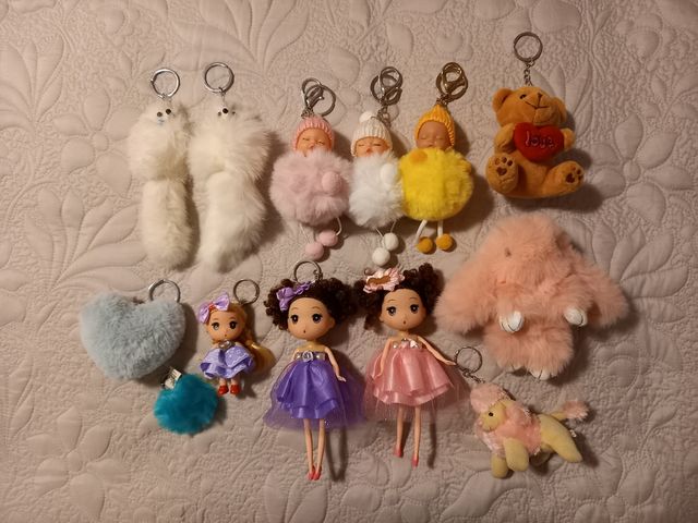 Muñecas peluches llavero
