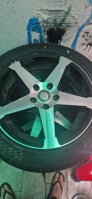 Llantas con neumático 255 40 zr17 98w xl