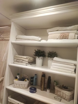 Mueble estantería con cajones
