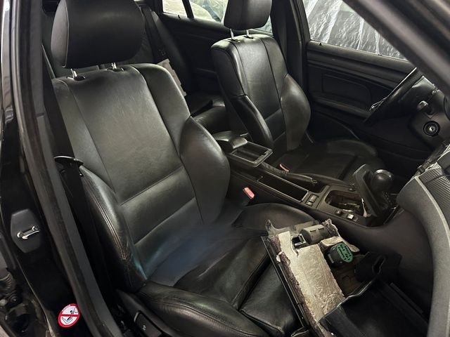 Despiece complete BMW 330xd touring e46