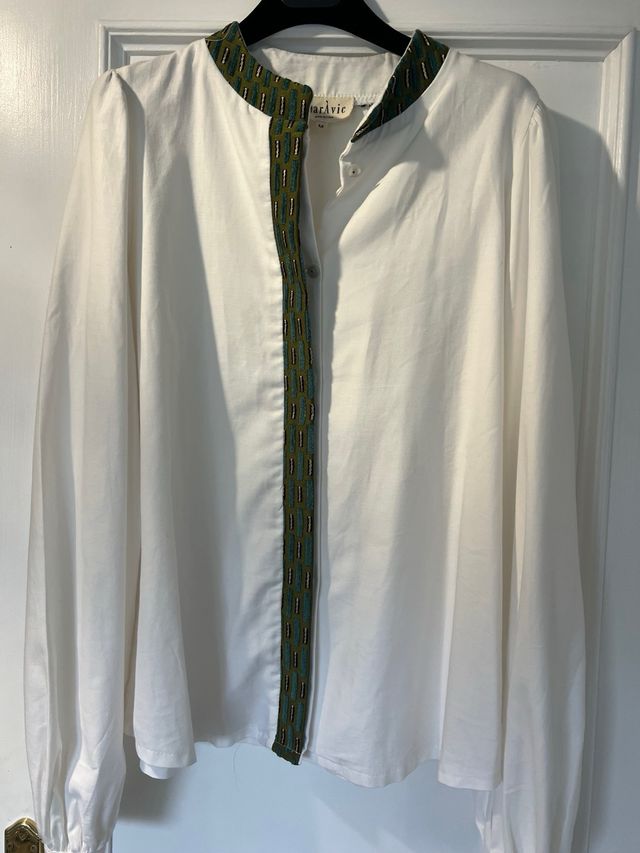 Blusa Maravic sin uso