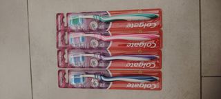 Cepillos dentales 4 unt colgate medio