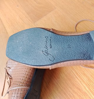 Botines de mujer Gaimo.Talla 39.Nuevos.