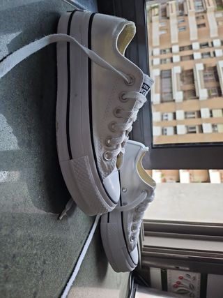 Converse blancas plataforma T36.5