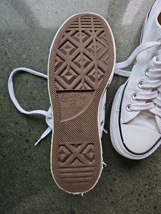 Converse blancas plataforma T36.5
