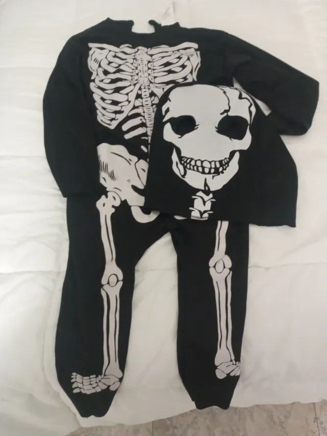 Disfraz esqueleto niño con capuchón