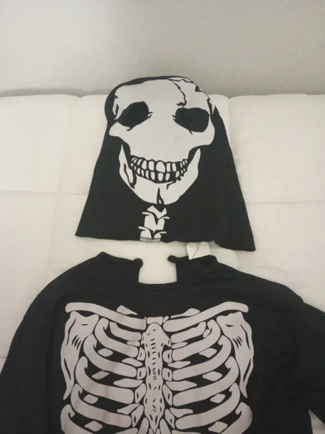 Disfraz esqueleto niño con capuchón