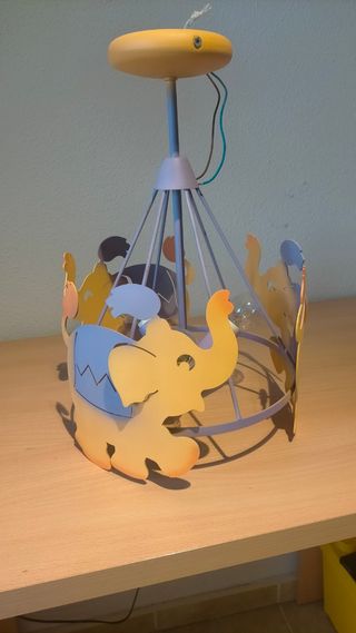 Lámpara habitación infantil