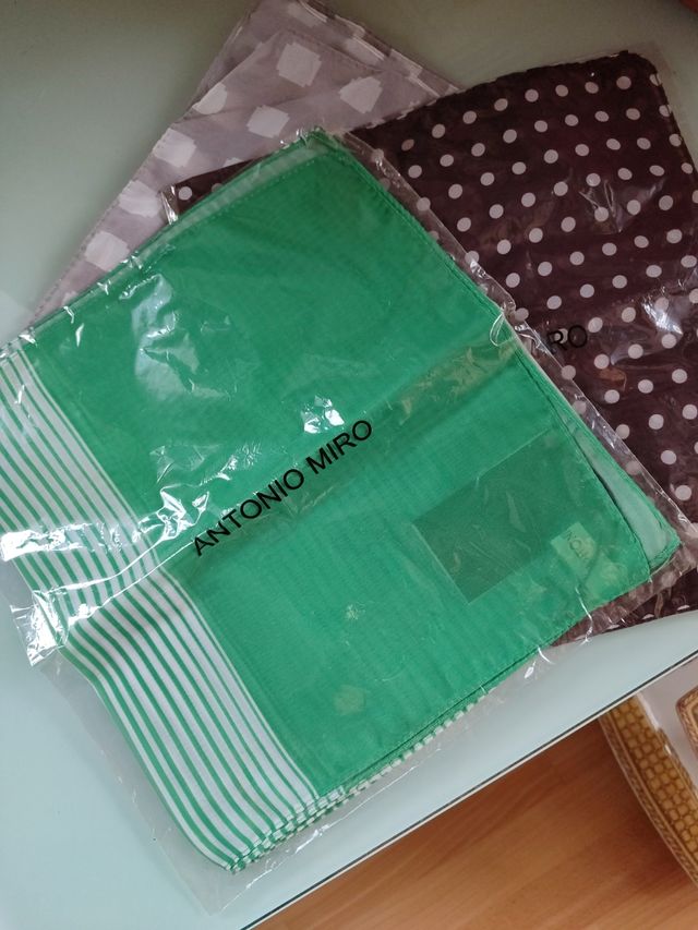 Pañuelos de cuello Antonio Miró 