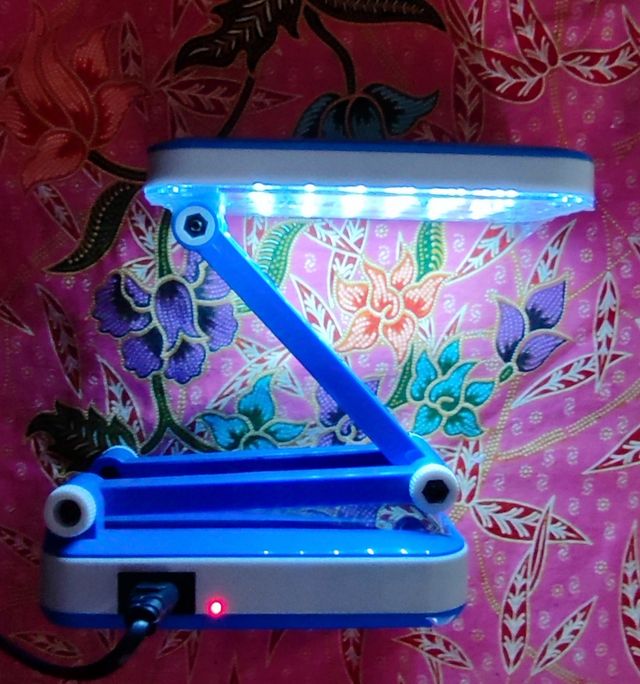 Mini lámpara auxiliar plegable