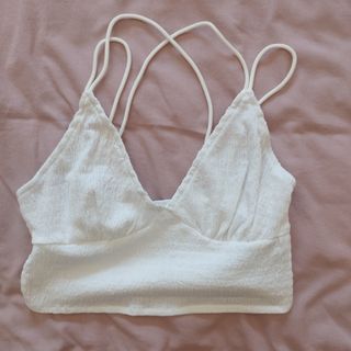 Ropa. Tres prendas por 20€.