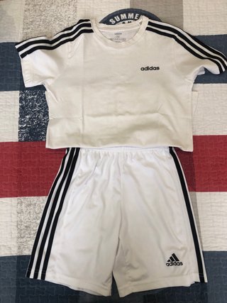 Conjunto adidas