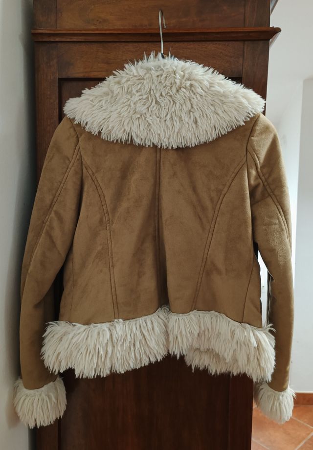 Giacca aperta ecopelle ed ecopelliccia 