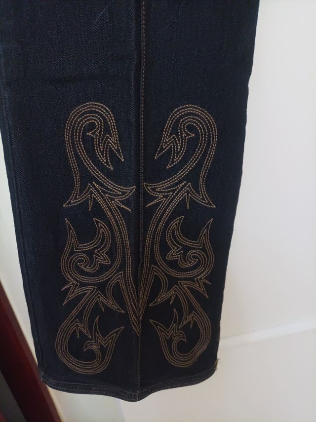 Pantalón vaquero bootcut Cortefiel