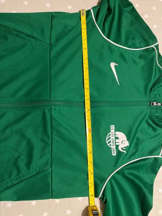 Xandal y sudadera les corts ubae